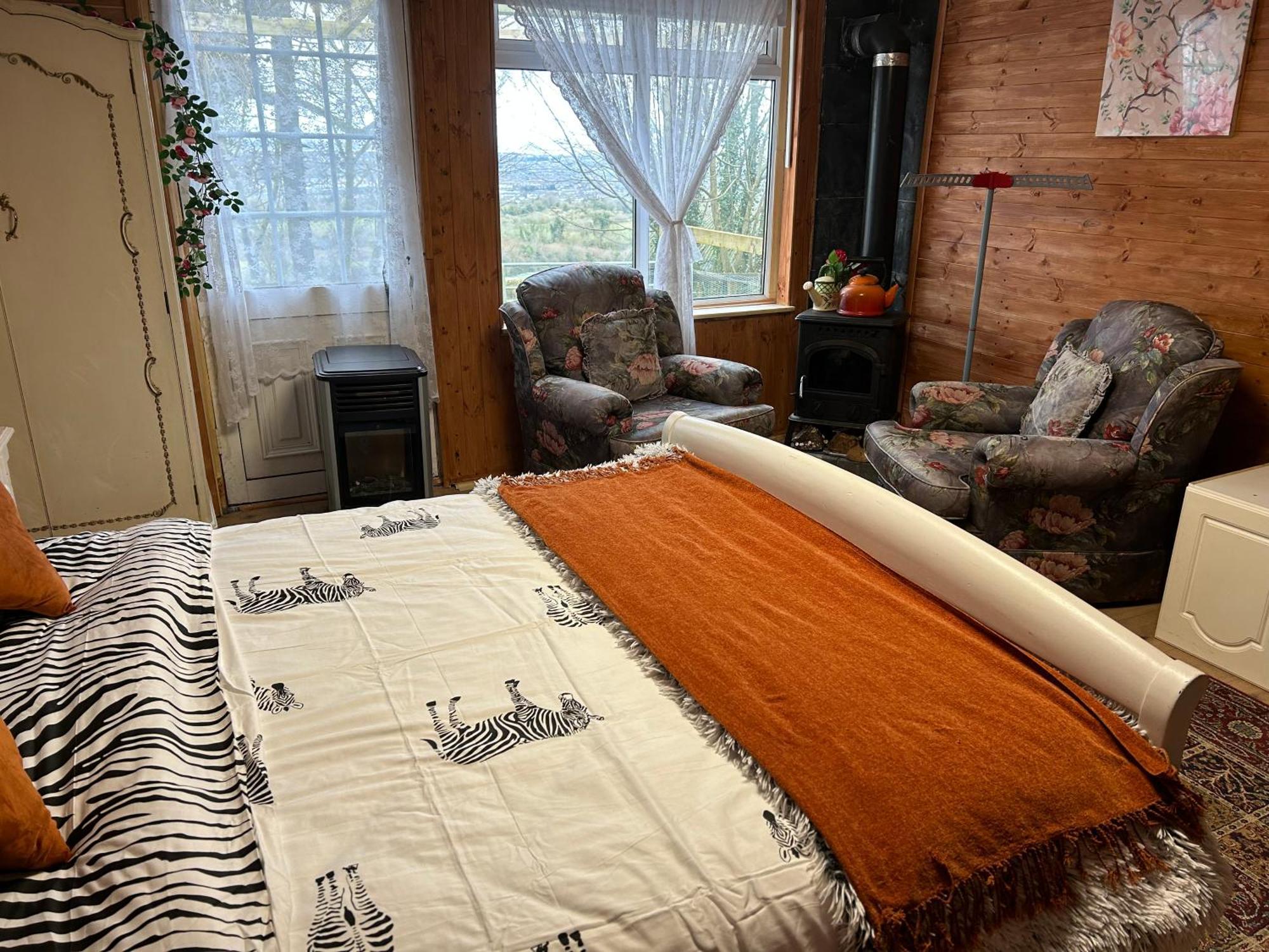 Cozy Room In A Barn With Farm View ダブリン エクステリア 写真